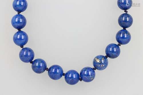 Necklace made of lapis lazuli