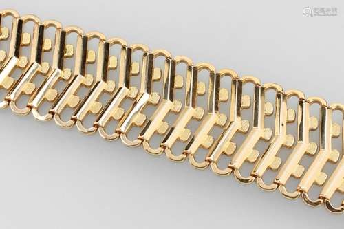 Wide 18 kt gold bracelet