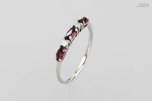 14 kt gold ring with brilliants and rubies