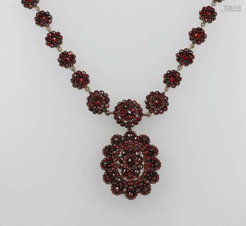 Necklace with garnets, Bohemia approx. 1880