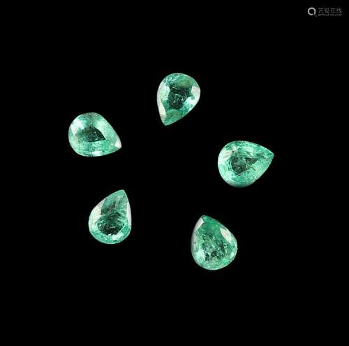 Lot 5 emerald-pears