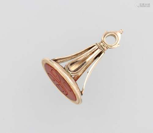 14 kt gold signet pendant