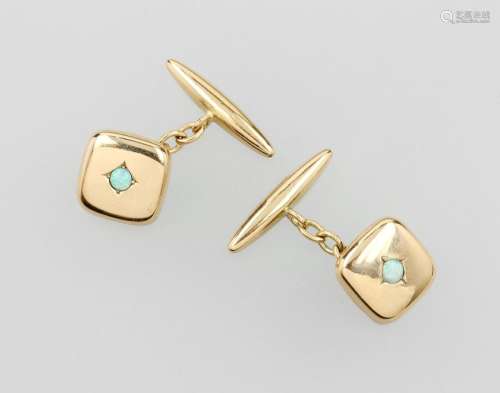 Pair of 18 kt gold cuff links with opal