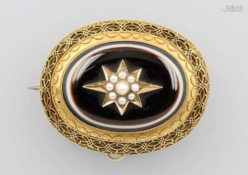 14 kt gold memory brooch with agate and hairinlay