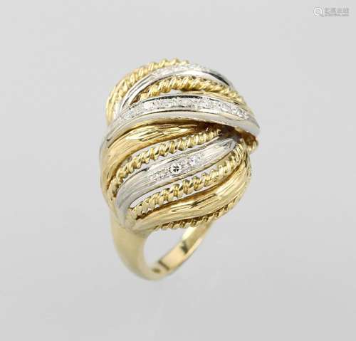 18 kt gold ring with diamonds