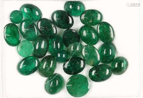 Lot emerald-cabochons