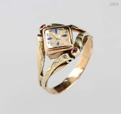 14 kt gold ring with enamel