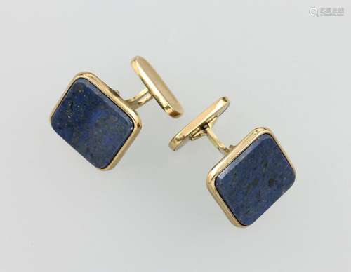 Pair of 8 kt gold cuff links with sodalite