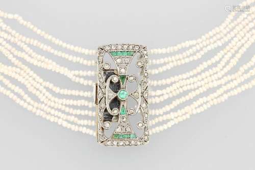 18 kt gold necklace with seed pearls, diamonds and emeralds