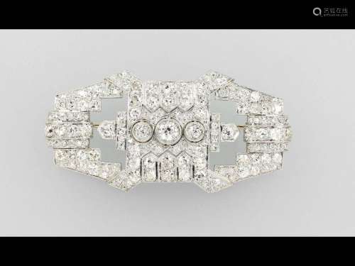 Art-Deco platinum brooch with diamonds