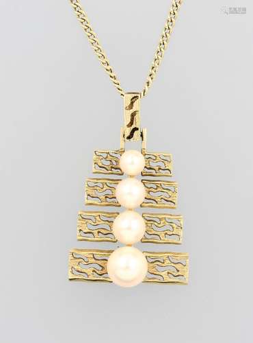 14 kt gold pendant with cultured pearls