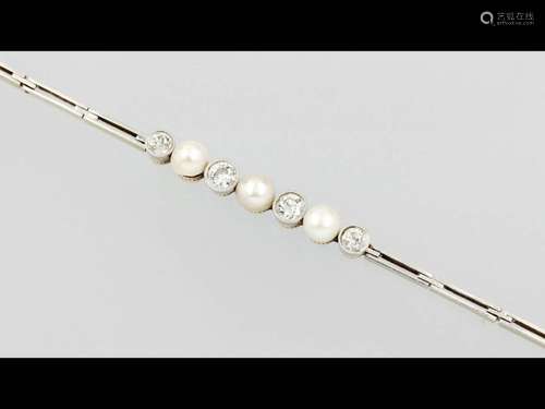 Art Nouveau bracelet with orient pearls and diamonds