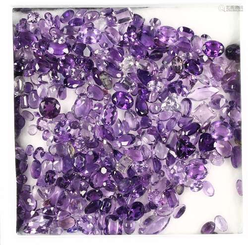 Lot loose amethysts