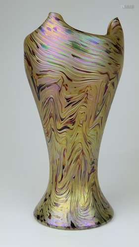 RINDSKOPF RUFFLED RIM IRIDESCENT GLASS VASE