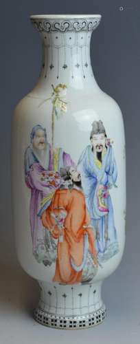 CHINESE FAMILLE ROSE PORCELAIN WISEMEN VASE