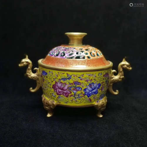 CHINESE FAMILLE ROSE PORCELAIN CENSER