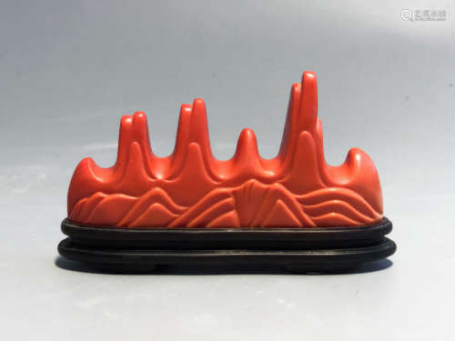 CHINESE CORAL COLOR GLASS SCHOLAR BRUSH REST