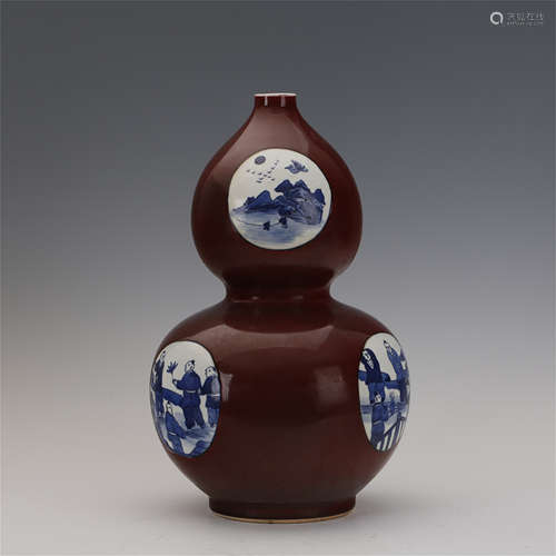 CHINESE PORCELAIN RED GLAZE BLUE AND WHITE GOURD VASE