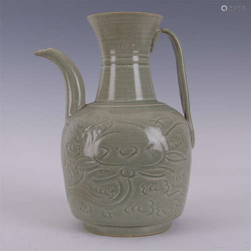 CHINESE PORCELAIN YUEYAO KETTLE