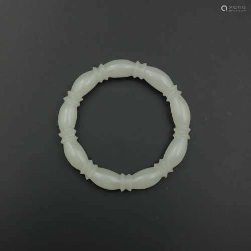 CHINESE WHITE JADE BANGLE