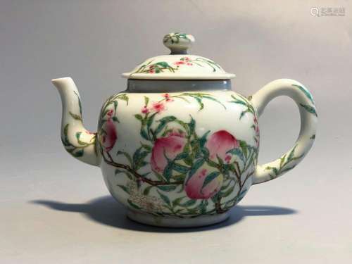 CHINESE PORCELAIN 9 PEACH TEA POT