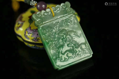 A OLD JADEITE CARVED PENDNAT