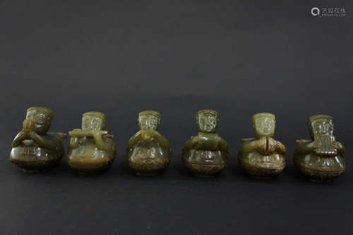 A SET OF GU JADE PENDANTS