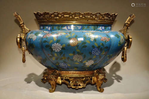 A CLOISONNE FLORAL PATTERN POT