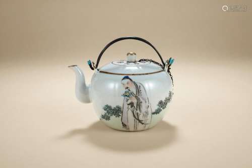CHINESE QING DYNASTY FAMILLE ROSE TEA POT