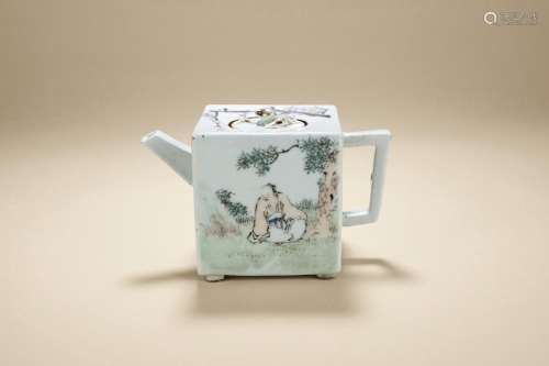 CHINESE QING DYNASTY FAMILLE ROSE TEA POT