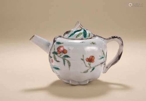 CHINESE QING DYNASTY FAMILLE ROSE TEA POT