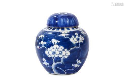 A CHINESE BLUE AND WHITE ‘PRUNUS’ GINGER JAR AND COVER. Qing Dynasty. 10cm H. (2) 清   青花冰梅紋蓋罐