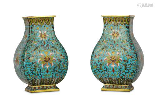 A PAIR OF CHINESE CLOISONNÉ ENAMEL VASES, FANGHU. Qing Dynasty, 19th Century. Of rectangular pear-