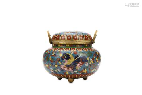 A CHINESE CLOISONNÉ ENAMEL CENSER WITH COVER. 19th / 20th Century. The globular body on short