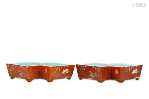 A PAIR OF CHINESE DOUBLE-LOZENGE-SHAPED IRON RED GROUND JARDINÈRES. Decorated to the exterior with