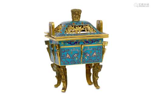 A SMALL CHINESE CLOISONNÉ ENAMEL CENSER AND COVER, FANG DING. Qing Dynasty, 18th / 19th Century. Of