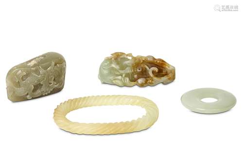 A COLLECTION OF CHINESE JADE CARVINGS. Comprising a double gourd carving, a pebble carving, a robe