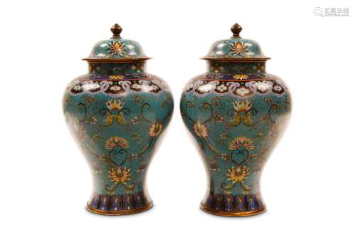 A PAIR OF CHINESE CLOISONNÉ ENAMEL VASES AND COVERS. Late Qing Dynasty. Of baluster form decorated