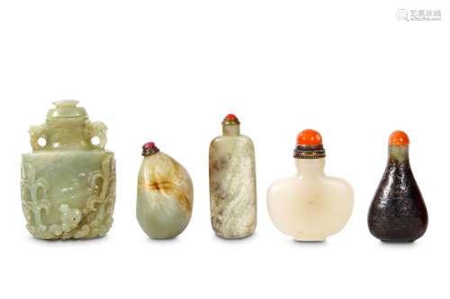 FIVE CHINESE JADE SNUFF BOTTLES. Qing Dynasty, and later. Stoppers, 6-8.5cm H. (10) 清或更晚   玉雕鼻煙壺五件