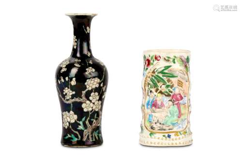 A CHINESE FAMILLE NOIRE VASE TOGETHER WITH A FAMILLE ROSE INCENSE HOLDER. Qing Dynasty, 19th