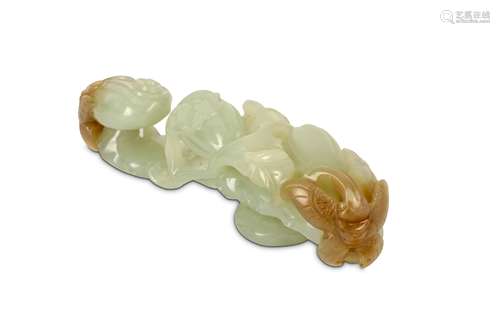 A CARVED CHINESE JADE ‘LINGZHI FUNGUS’ BELT HOOK. Qing Dynasty. Carved to depict a branch of