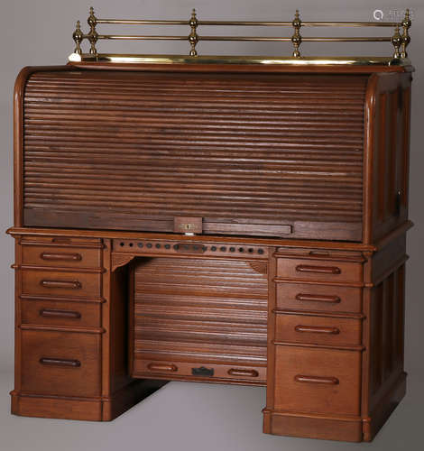 WOOTEN TYPE OAK DOUBLE ROLL DESK, CIRCA 1890