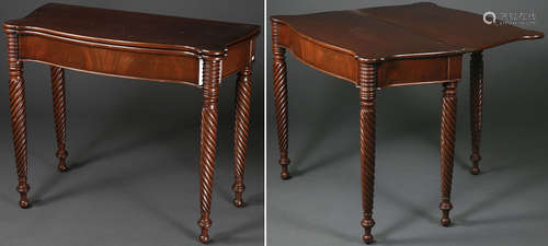 A FEDERAL MAHOGANY CARD TABLE, MA, 1800-1815