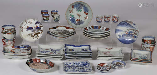 45 PIECES OF JAPANESE IMARI PORCELAIN, MEIJI