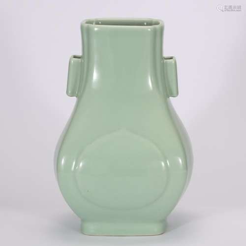 CHINESE CELADON GLAZED ZUN VASE