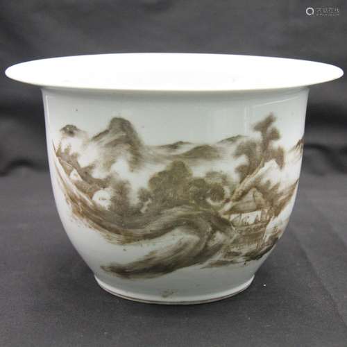 CHINESE PORCELAIN FLOWER POT