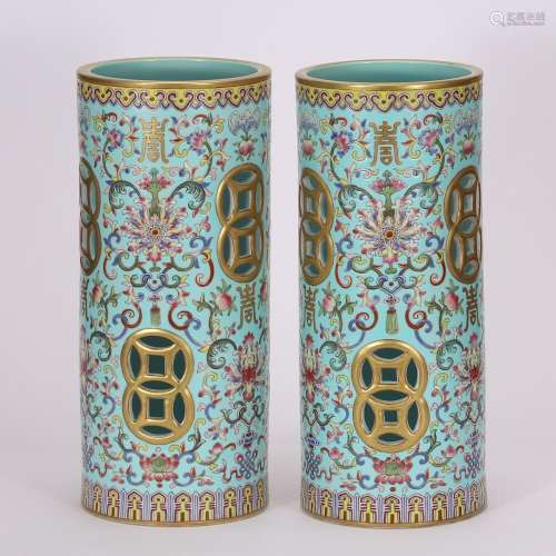 CHINESE PAIR OF FAMILLE ROSE HAT STANDS