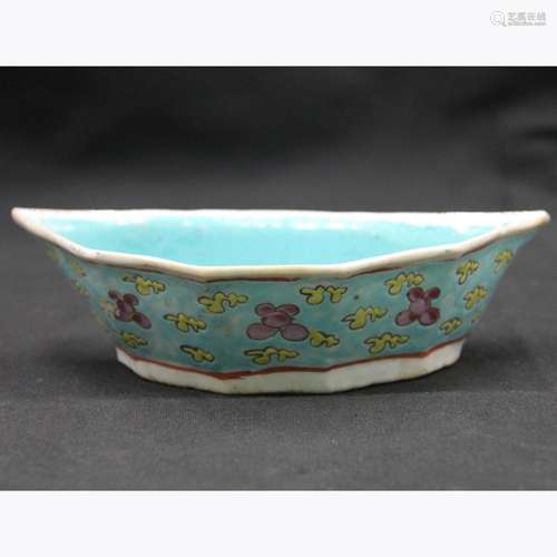 CHINESE PORCELAIN BOW;