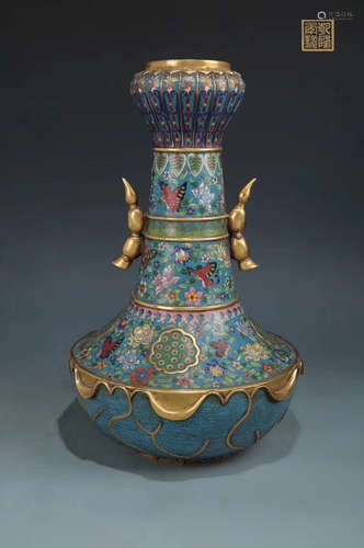 17-19TH CENTURY, A CLOISONNE DOUBLE-EAR VASE, QING DYNASTY