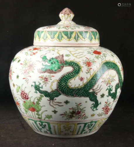 A DRAGON PATTERN RED&GREEN GLAZE COVERED POT